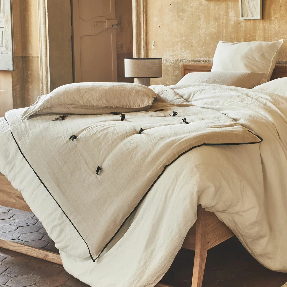 ELINA - Édredon En Lin Et Coton Piquage Pompons Double Faces - Blanc écru 100x180cm 6 ELINA - Édredon En Lin Et Coton Piquage Pompons Double Faces - Blanc écru 100x180cm – Image 4