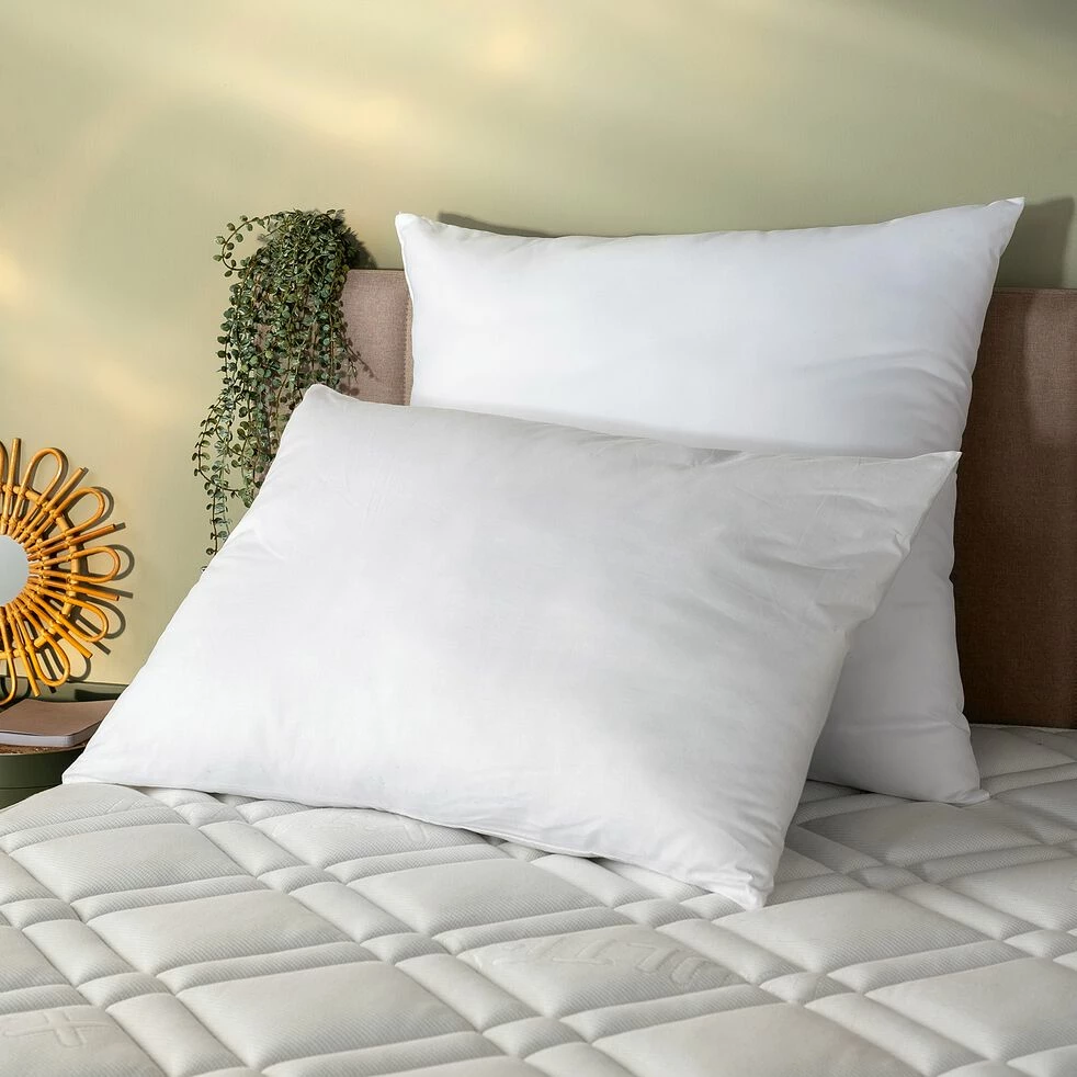 SABBA - Oreiller Moelleux En Fibres Issus De Plastique Recyclé - 50x70cm 3 SABBA - Oreiller Moelleux En Fibres Issus De Plastique Recyclé - 50x70cm