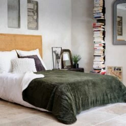 MARIUS - Couvre-lit Imitation Fourrure - Vert Cèdre 180x220cm -chambre à coucher Soldes Plaid MARIUS 26466231 A 1